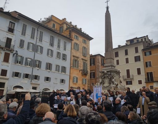 Il sit-in al Pantheon della Fnsi per difendere l'Inpgi