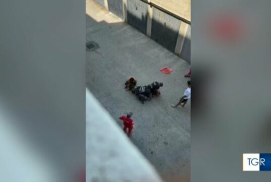 Un'immagine trasmessa mentre la conduttrice della Tgr leggeva la notizia